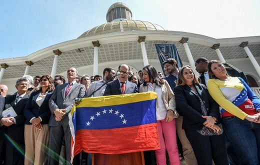 Most of the Venezuelan parliament asked the armed forces to stop "repression" in opposition demonstrations and be loyal to the Constitution