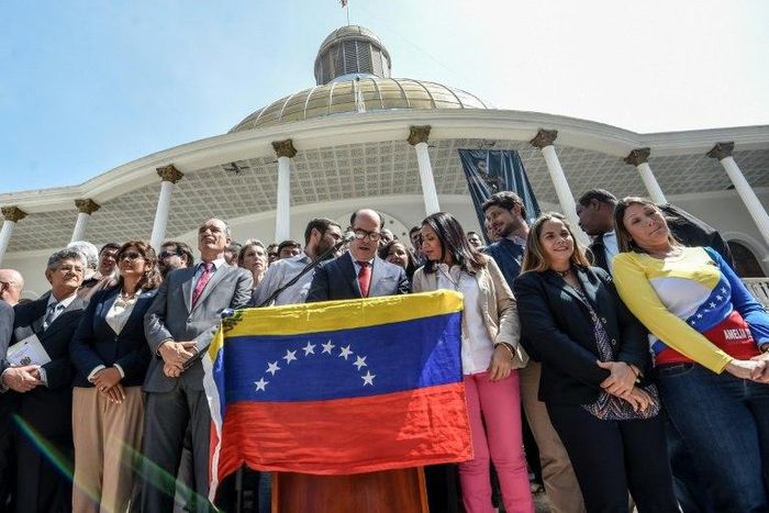 Most of the Venezuelan parliament asked the armed forces to stop "repression" in opposition demonstrations and be loyal to the Constitution