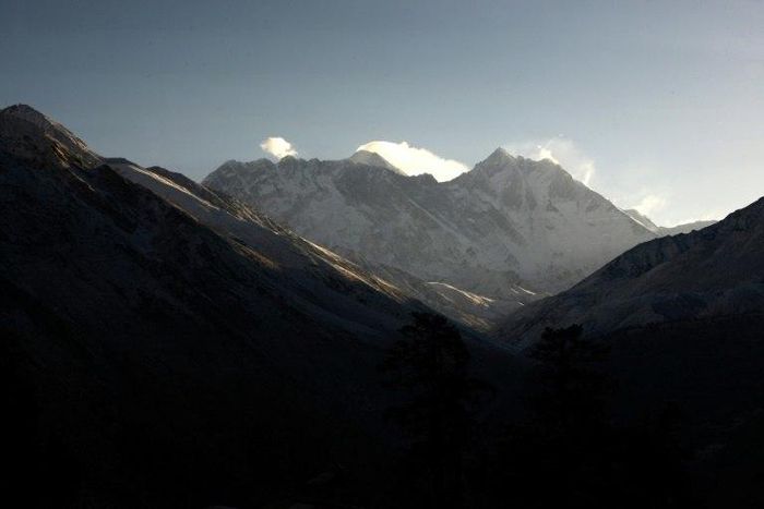 A general view of the Mount Everest range seen from Tengboche some 300 km northeast of Kathmandu on May 5, 2017