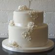 Two tier wedding cake (Courtesy)