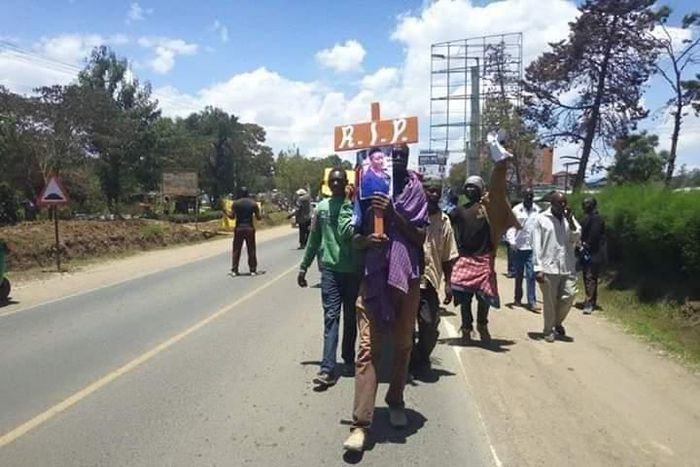 Matatu operators lead mock burial of Laikipia Woman Rep Catherine Waruguru (Twitter)