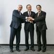 United Nations Secretary-General Ban Ki-Moon (C) poses with Turkish Cypriot leader Mustafa Akinci (L) and Greek Cypriot President Nicos Anastasiades on November 7, 2016