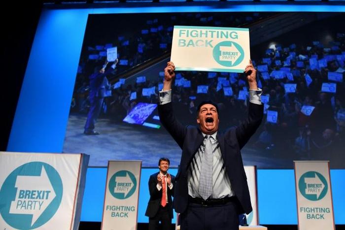 Anti-EU firebrand Nigel Farage addresses the first public rally of his new Brexit Party