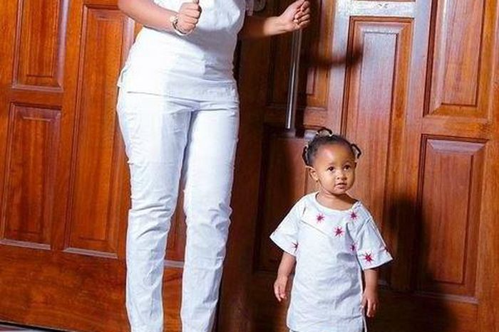 Ladasha and her mum Size 8
