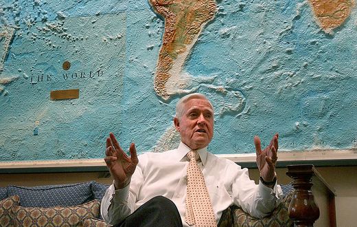 Ernest F. Hollings, Longtime South Carolina Senator, Dies at 97