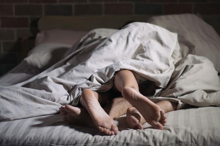 4 Signs Your Partner Is Selfish in Bed