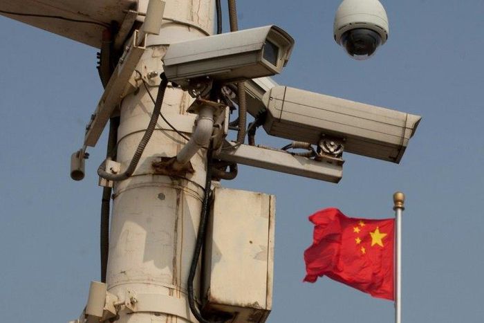 According to two former senior American officials, 18 to 20 CIA sources in China were either killed or imprisoned