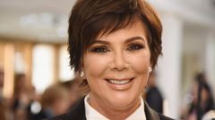 Kris Jenner Looks Amazing In New No-Makeup Selfie