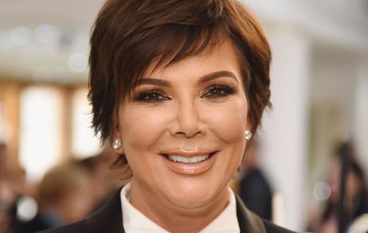 Kris Jenner Looks Amazing In New No-Makeup Selfie