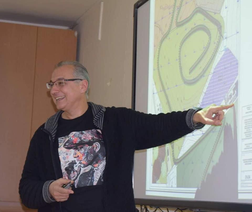 Antonis Mavropoulous President of the International Solid Waste Association delivering a presentation in the past (Facebook)