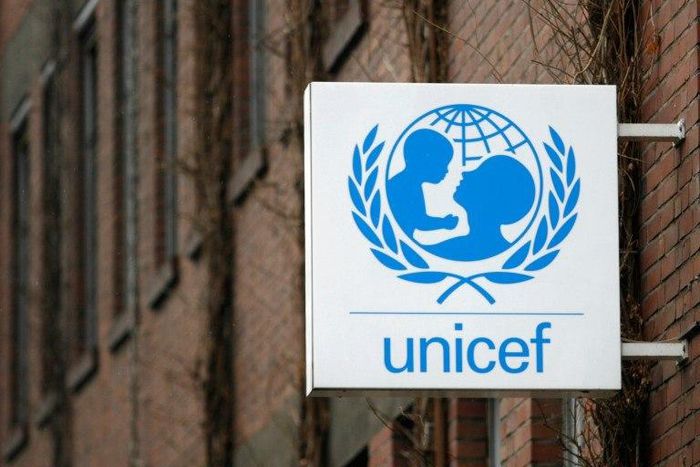 The logo of the United Nations Childrens Fund, UNICEF, is pictured at their German headquarters in Cologne February 20, 2008.   REUTERS/Ina Fassbender
