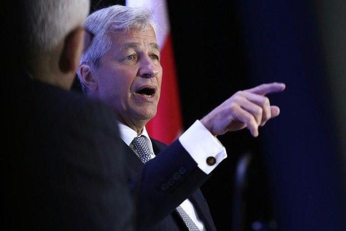 JPMorgan CEO Jamie Dimon warns of a growing risk of a EU breakup