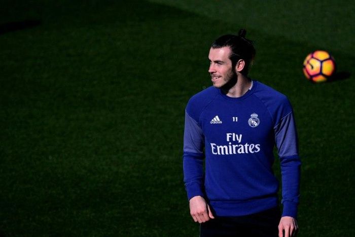 Real Madrid's Gareth Bale attends a training session at Valdebebas Sport City on February 17, 2017