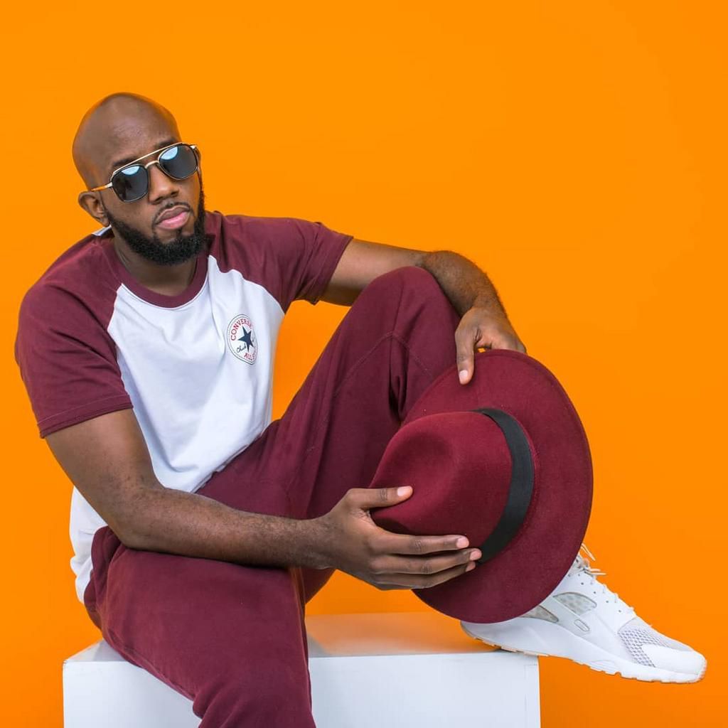 Dela's boyfriend Dr. Reign