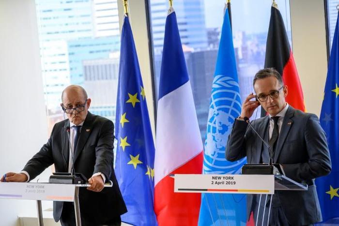 France's Foreign Minister Jean-Yves Le Drian (L) and Germany's Foreign Minister Heiko Maas speak to reporters on April 2, 2019 at the French Mission to the United Nations in New York