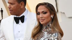 Did You See J.Lo At The Oscars?!