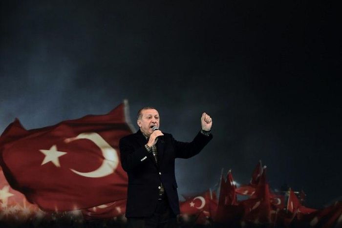Turkey is planning more rallies in Germany over a disputed referendum, despite a row with Berlin over the issue