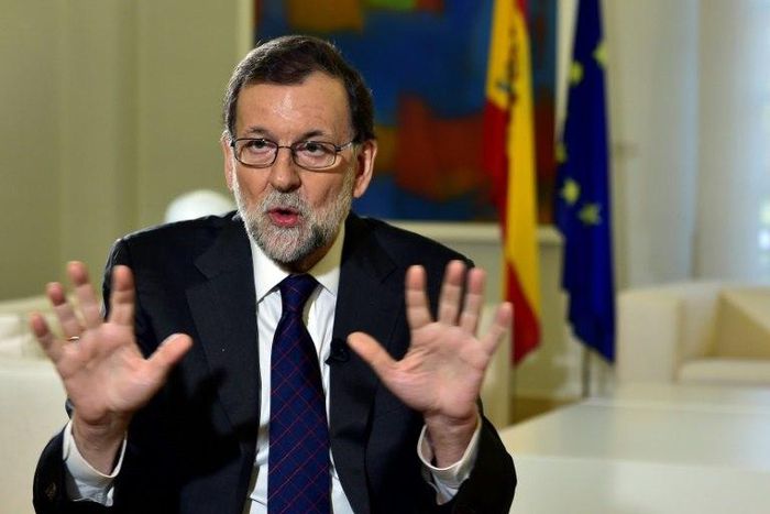 Spanish Prime Minister Mariano Rajoy hopes to be able to tell expats "Don't worry, nothing is going to change for the Spaniards in the United Kingdom, nor for the Britons in Spain,"