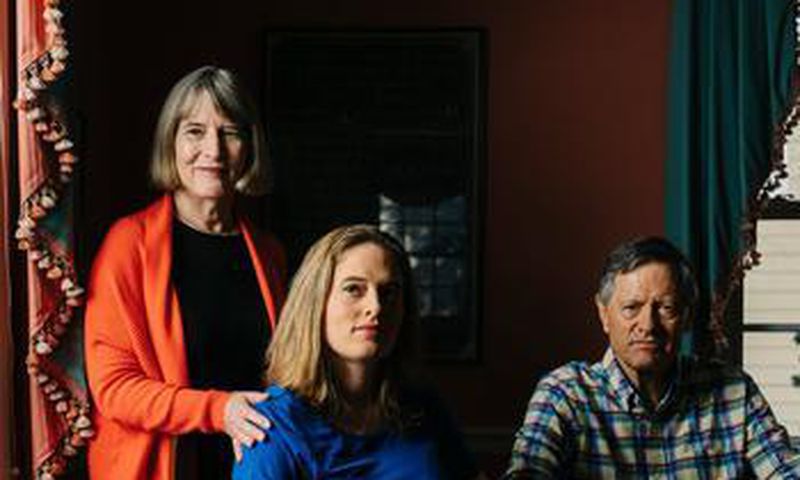 Another obstacle for women in science: Men get more federal grant money