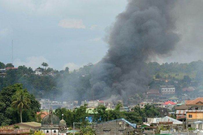 The Philippine Airforce launched fresh bombing raids Friday on Islamist militant positions in Marawi, on the southern island of Mindanao, as their 11-day battle to dislodge the extremists rolls on
