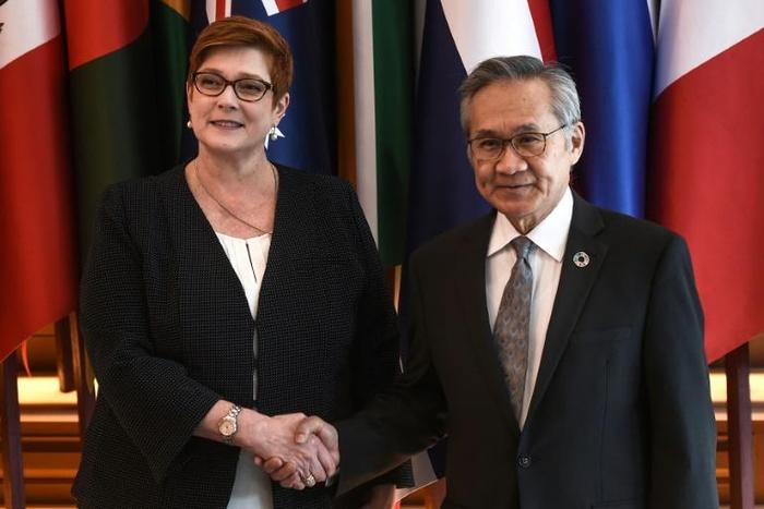 Marise Payne is expected to lobby for the return to Australia of a Bahraini refugee detained in Thailand