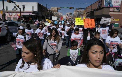 Trump does his divisive el paso number