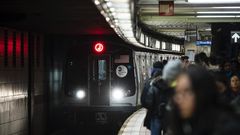 New York's Mayor Doesn't Run New York's Subways, but Should He?