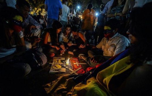 Venezuelans pay tribute to student Juan Pablo Pernalete - killed on April 26 by the impact of a gas grenade during a protest against President Nicolas Maduro - in Caracas, on April 29, 2017
