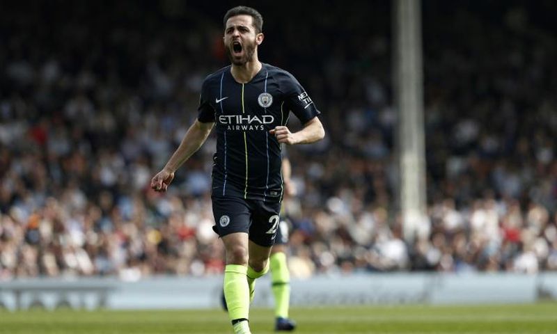 Bernardo Silva helped Manchester City move back to the top of the Premier League