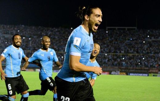 Uruguay's Martin Caceres signs for English Premier League side Southampton
