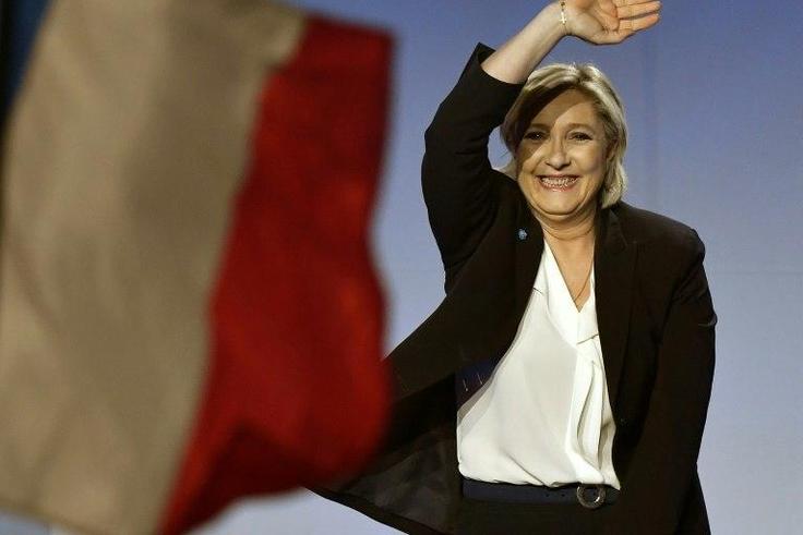 Polls show far-right candidate Marine Le Pen leading a tight four-way race for the French presidency just days before the first round of voting