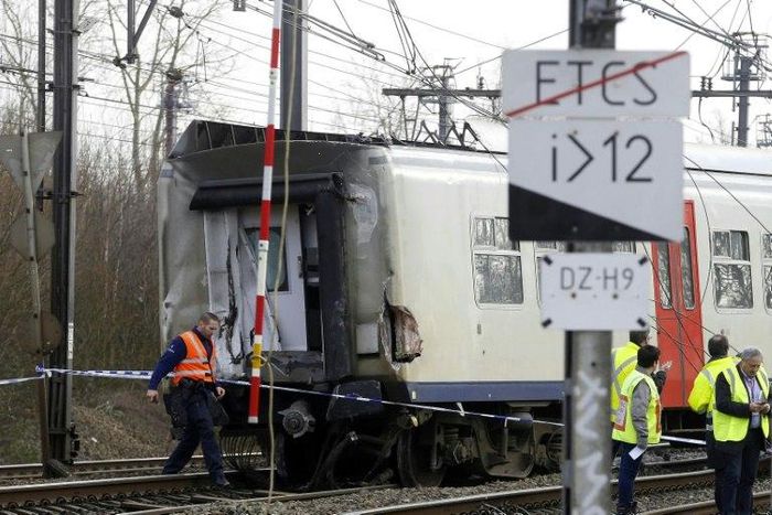 Belgian authorities at the scene after a train derailed following its departure from Louvain on February 18, 2017