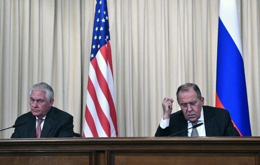 Russian Foreign Minister Sergei Lavrov (R) and US Secretary of State Rex Tillerson take part in a press conference after a meeting in Moscow on April 12, 2017