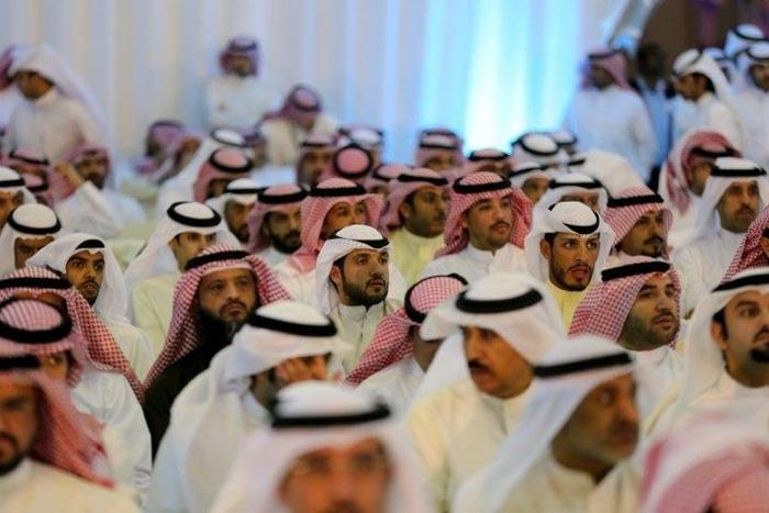 A total of 454 candidates, including 15 women, have registered to stand for election to the 50-seat Kuwait parliament