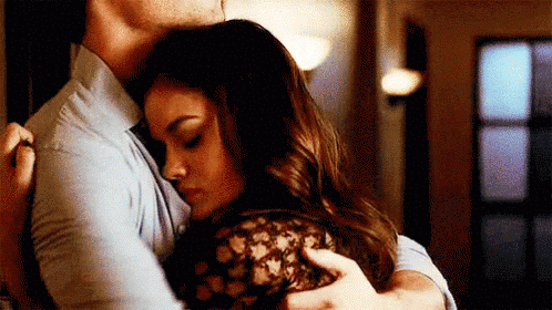 Hugging gif(Tenor)