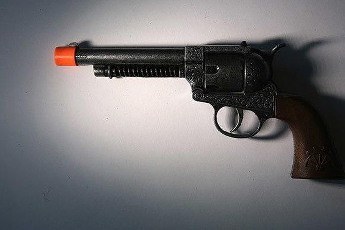 ___4840475___https:______static.pulse.com.gh___webservice___escenic___binary___4840475___2016___3___23___16___wyoming-robber-toy-gun-pharmacist