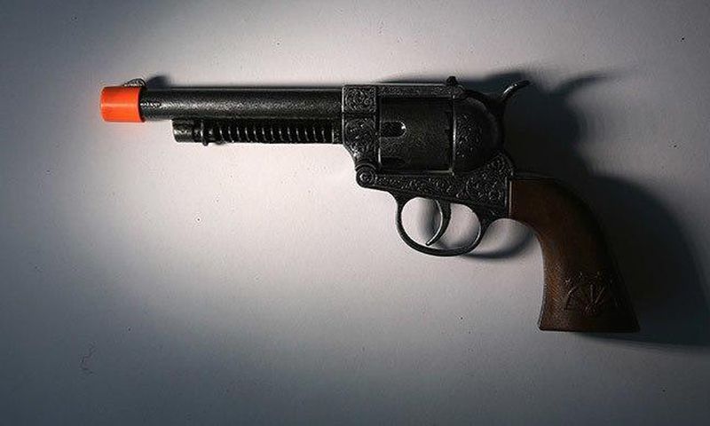 ___4840475___https:______static.pulse.com.gh___webservice___escenic___binary___4840475___2016___3___23___16___wyoming-robber-toy-gun-pharmacist