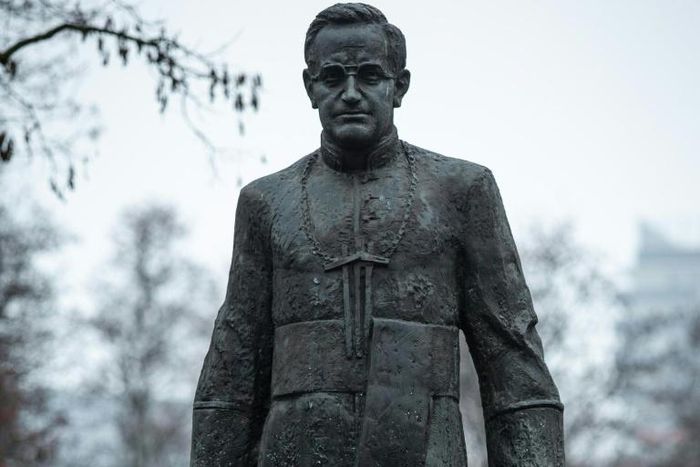 The statue of Father Henryk Jankowski in Gdansk had already been vandalised in December after the publication of fresh child abuse allegations against him
