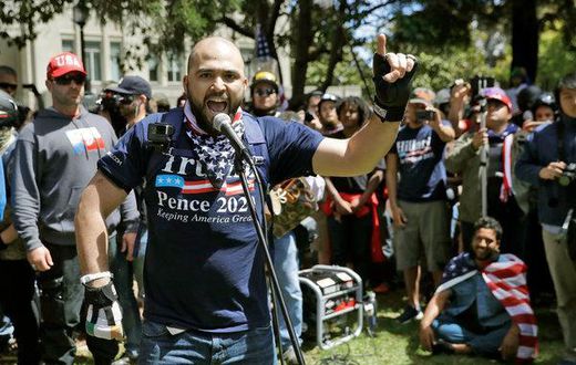 Portland mayor calls for investigation after disclosure of texts with right-wing organizer