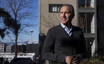 For Clues to Howard Schultz's Leadership, Look Beyond Starbucks