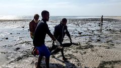 Rescuers in Djibouti's northeastern Obock region continue to recover bodies following the capsizing