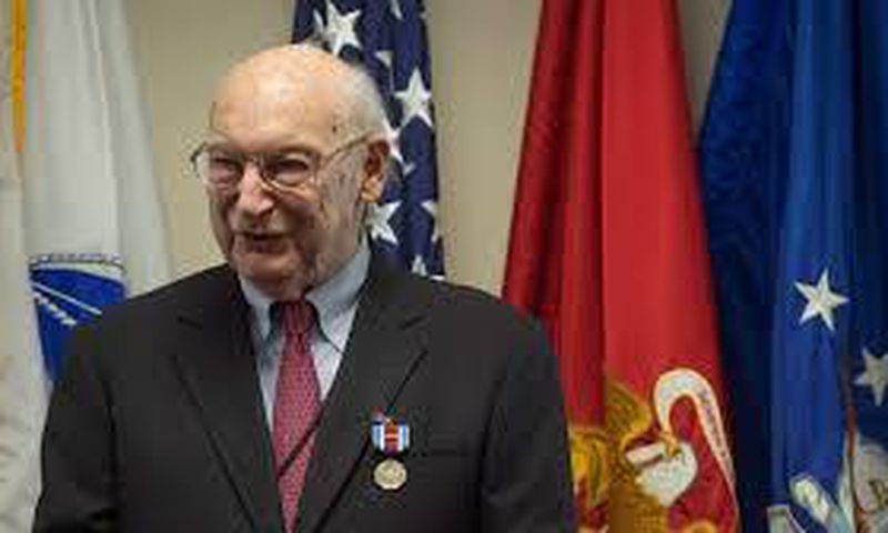 Andrew Marshall, Pentagon's threat expert, dies at 97