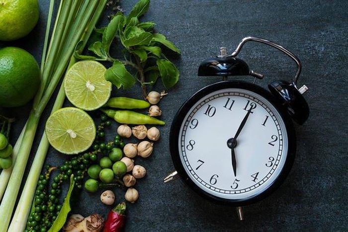 ___7830589___2018___1___11___9___meal-time