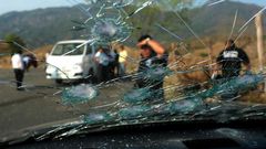 Fights between rival self-defense groups in Guerrero state are not new: five people were killed in this May 2015 clash between armed civilians