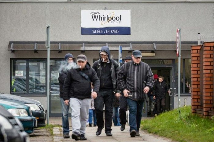 Threat of Whirlpool partially outsourcing French production to Poland has become a hot-button issue in France's presidential campaign