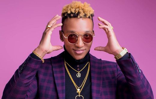 Singer Brown Mauzo