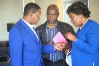 Governors Kivutha Kibwana (Makueni), Dr Alfred Mutua (Machakos) and Charity Ngilu (Kitui)