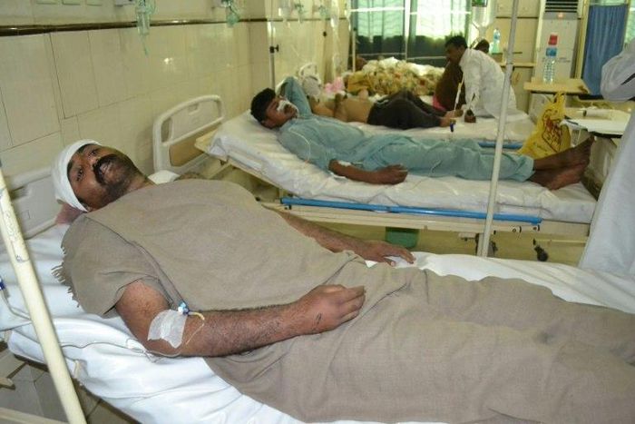 Victims of the Pakistan shrine attack being treated in hospital