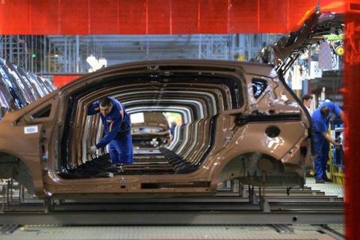 Massive job cuts at Ford are expected in the coming days, affecting as many as 20,000 salaried workers