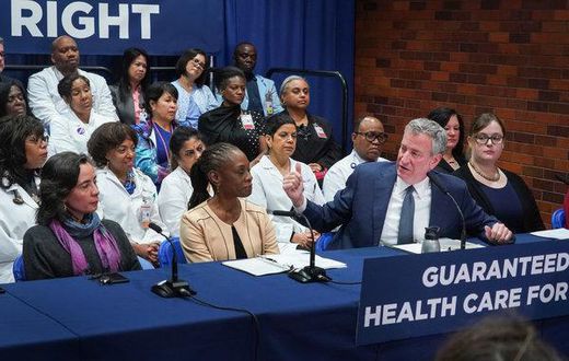 Paid vacation to be required for private sector workers, Mayor says